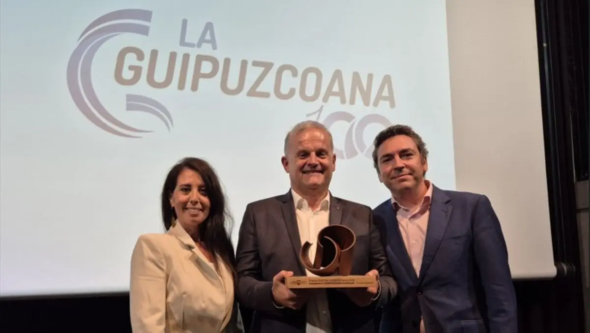 La Guipuzcoana Receives the Guztiok Mugituz 2025 Award in Its Centenary Year