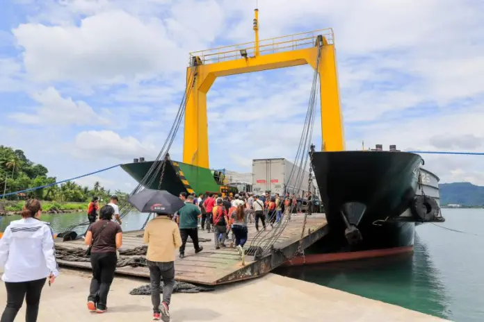 Haven van Amandayehan: als alternatief toegangspunt voor de San Juanico-brug