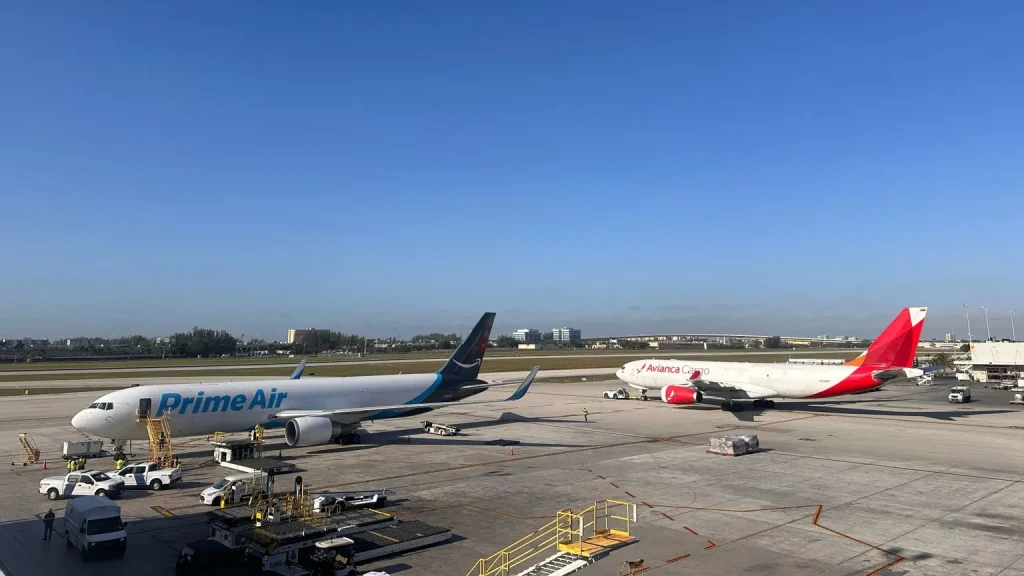 Amazon Expands Cargo Services to Colombia through 21 Air Collaboration