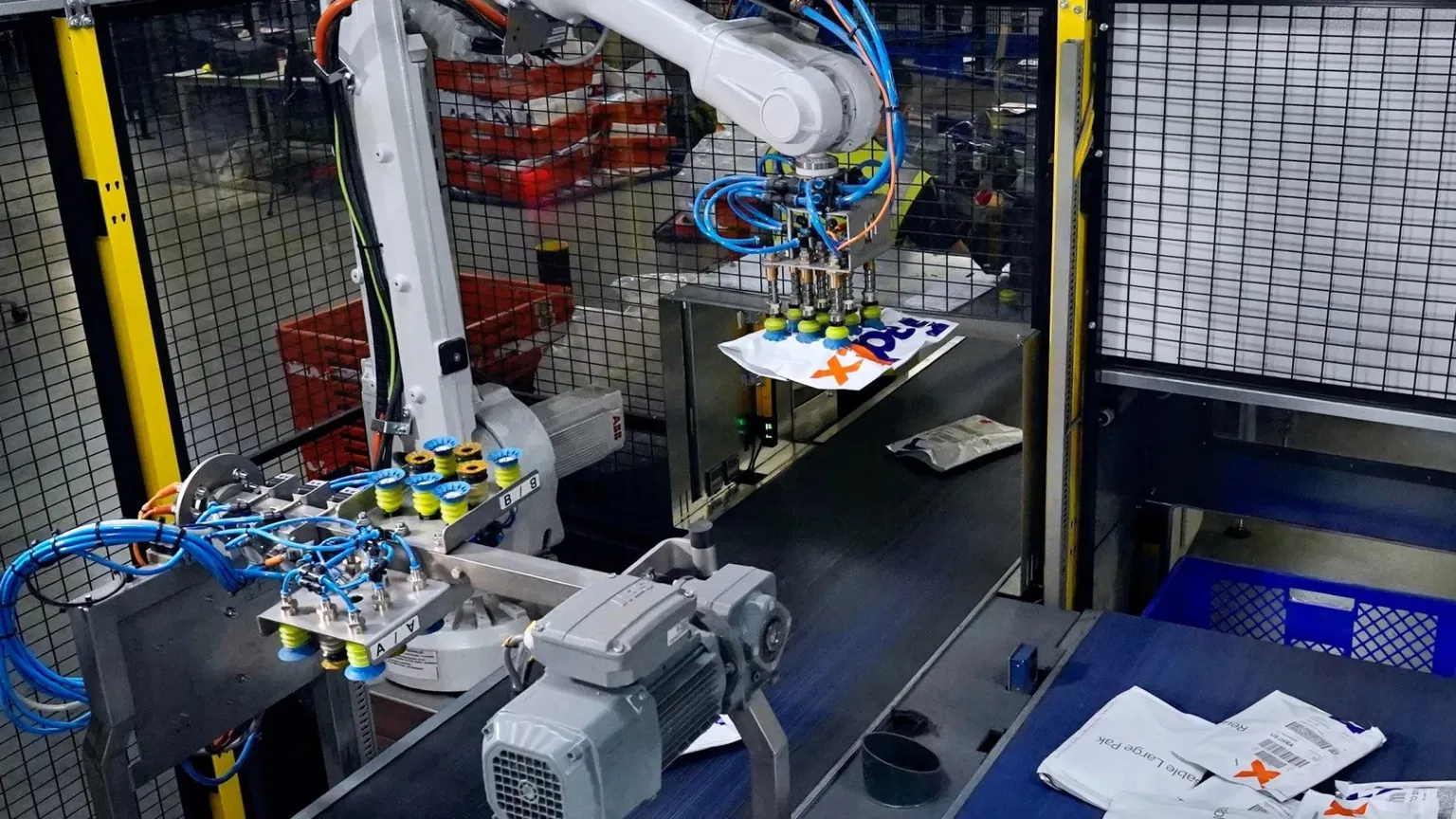FedEx Implements AI Robotics to Streamline Parcel Sorting in Cologne