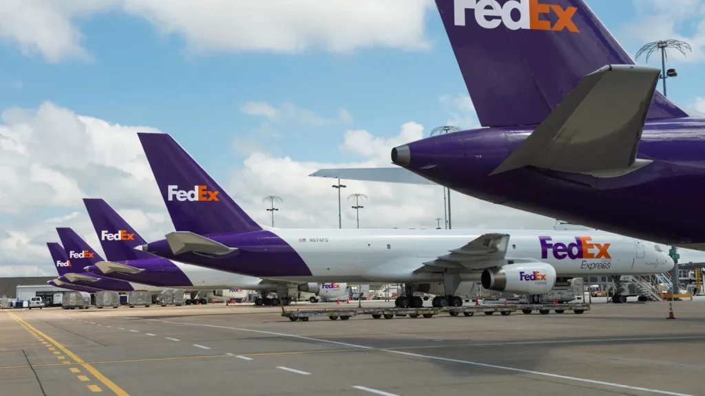 FedEx Streamlines Fleet: A Move Toward Enhanced Efficiency