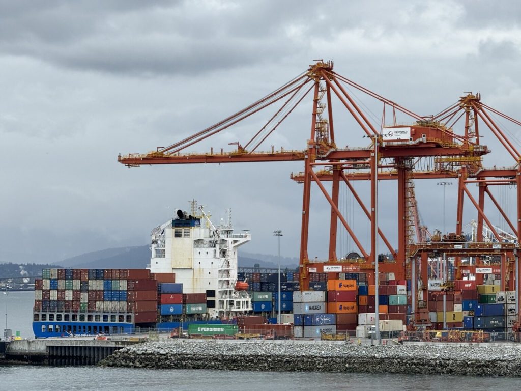 Verbeterde compensatie voor containertruckchauffeurs in B.C. Vanaf juli