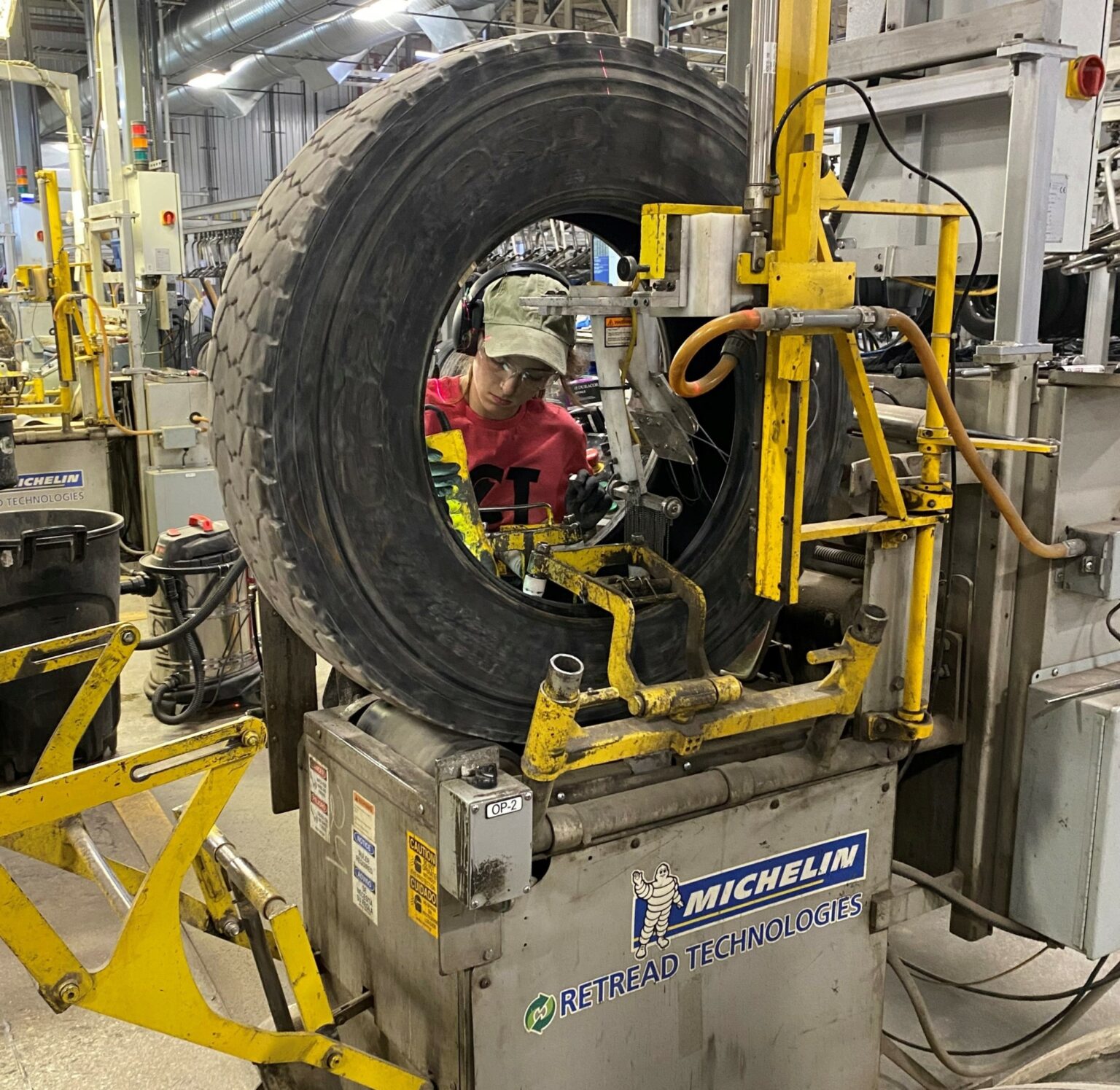 Innovations in Retread Technology Transform Tire Management