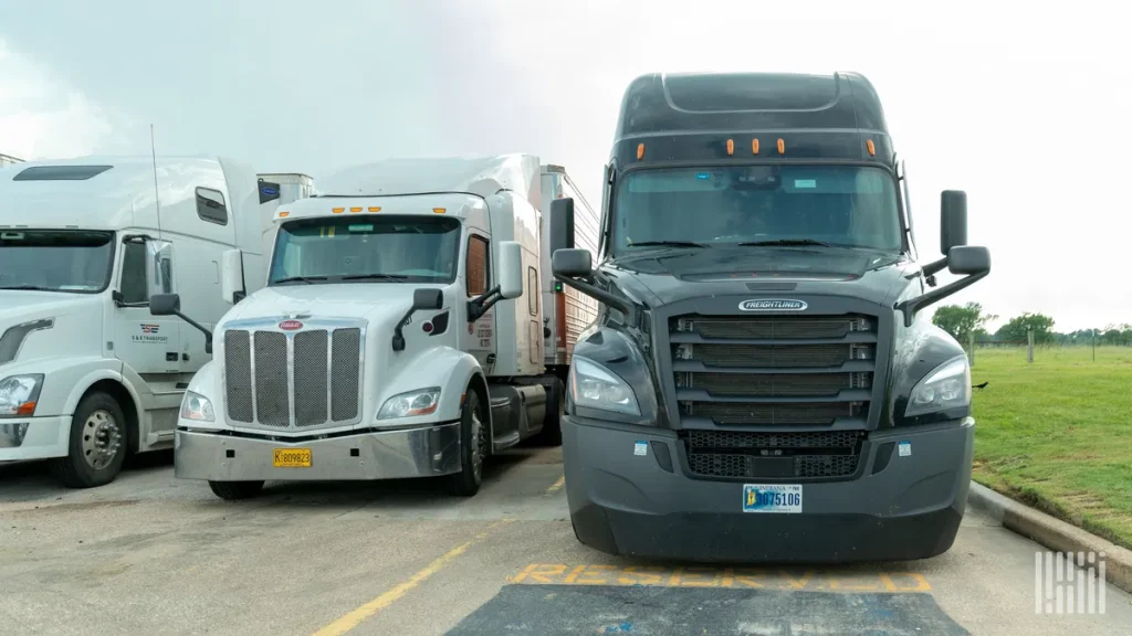 Analyzing the Diverging Expectations of Shippers and Carriers on Freight Rates