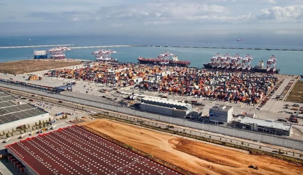 Cargo Traffic at Spanish Ports Surpasses 275 Million Tons in First Half of 2025
