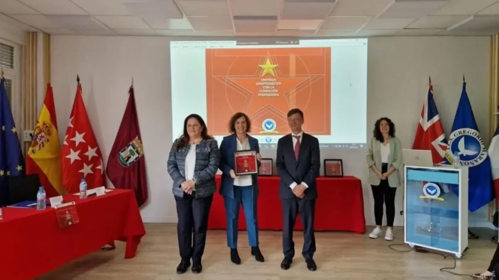 Améliorer les opportunités pour les jeunes talents dans le domaine de la logistique et du commerce international