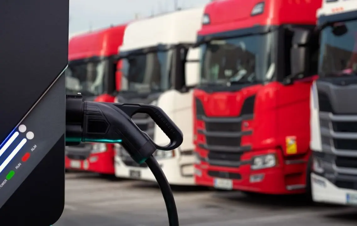 Transforming Logistics with Electric Truck Rental Services from Spirii and ZE Ports