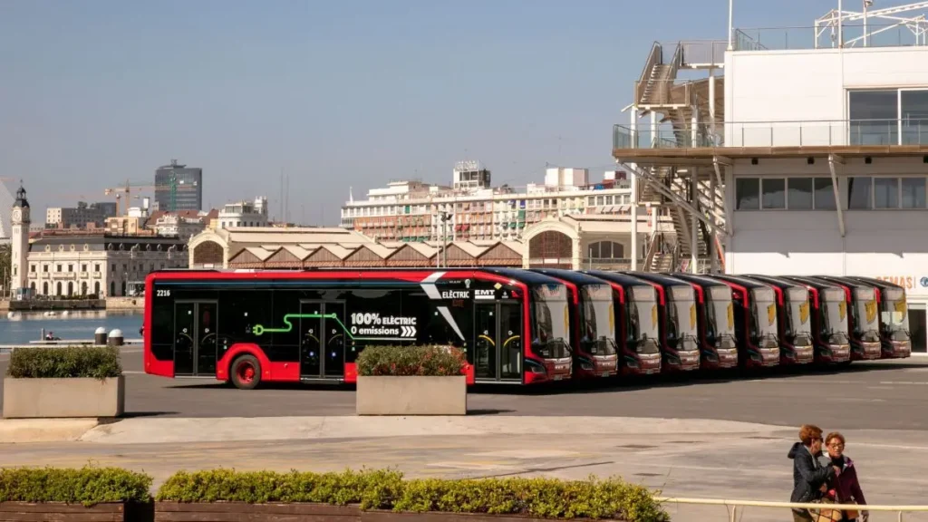 Valence fait preuve d'audace : 84 autobus urbains commandés à MAN pour le transport durable