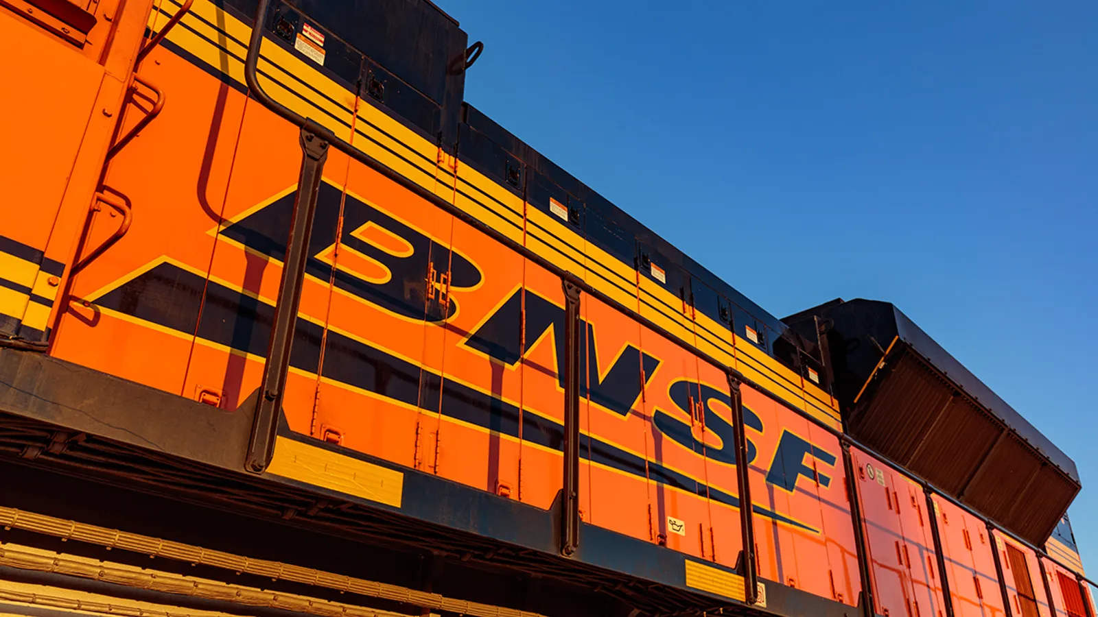 Expedited Rail Service Revolutionizes Freight Transport from Los Angeles to Houston