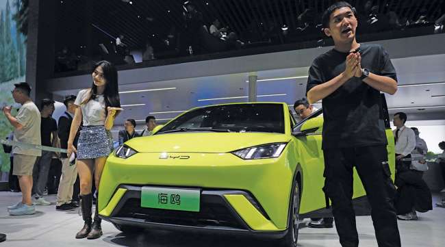 BYD Abandons Plans for Mexican Plant Amid Global Trade Uncertainties