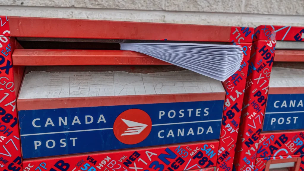 Les petites entreprises pourraient se détourner de Postes Canada en raison des menaces de grève