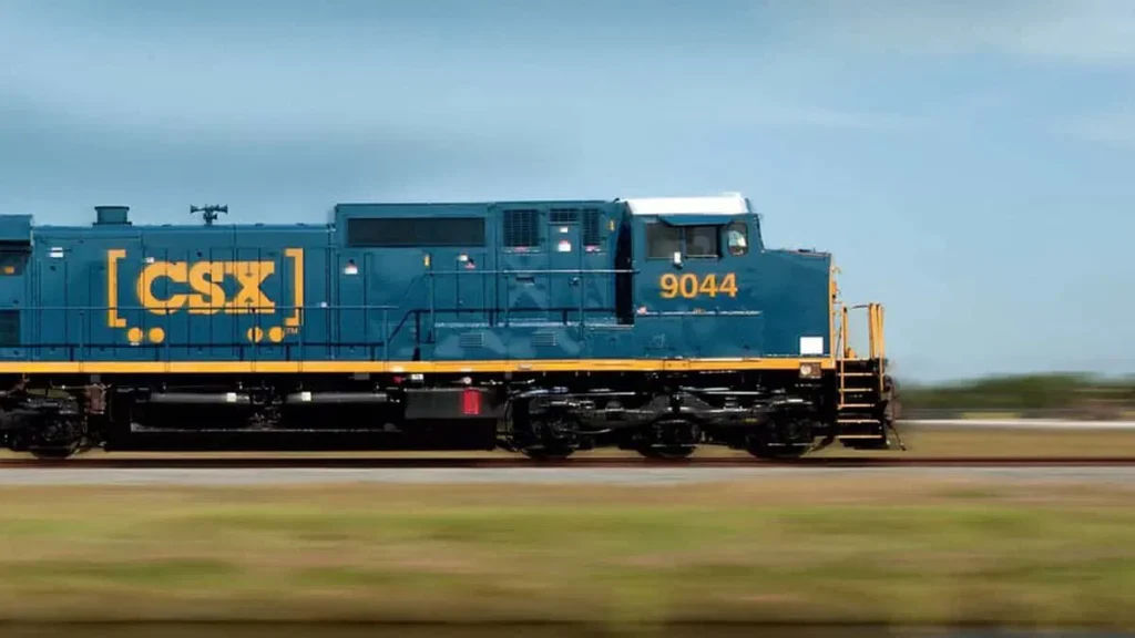 CSX Earnings Decline Due to Coal Price Drop and Volume Challenges
