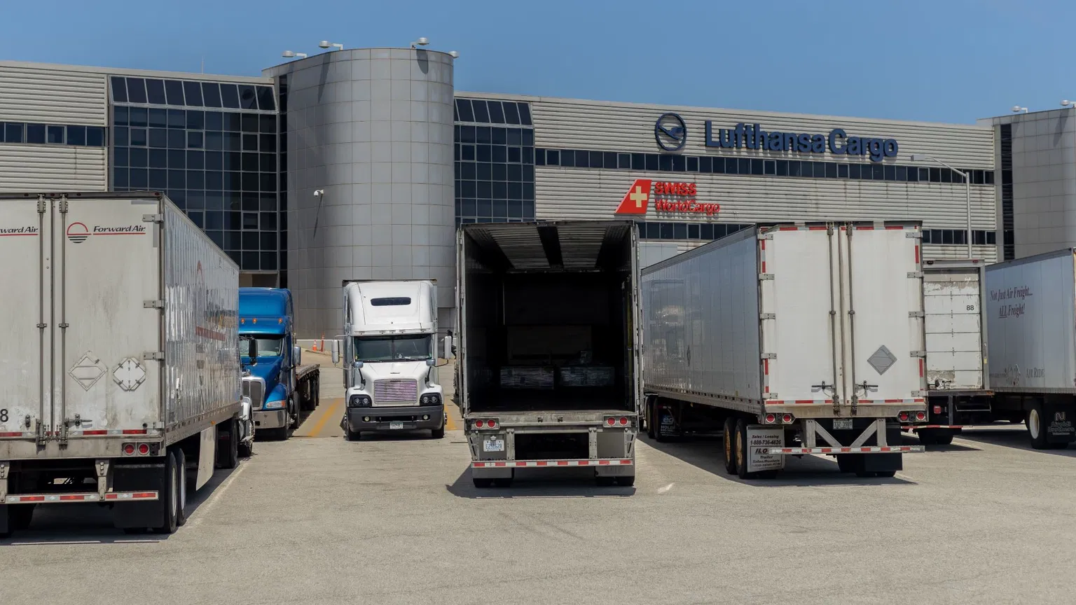 Addressing Air Cargo Infrastructure Challenges for Enhanced Logistics