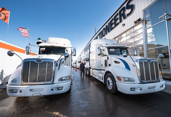 Ritchie Bros. renforce sa position en acquérant la société de vente aux enchères d'équipements J.M. Wood