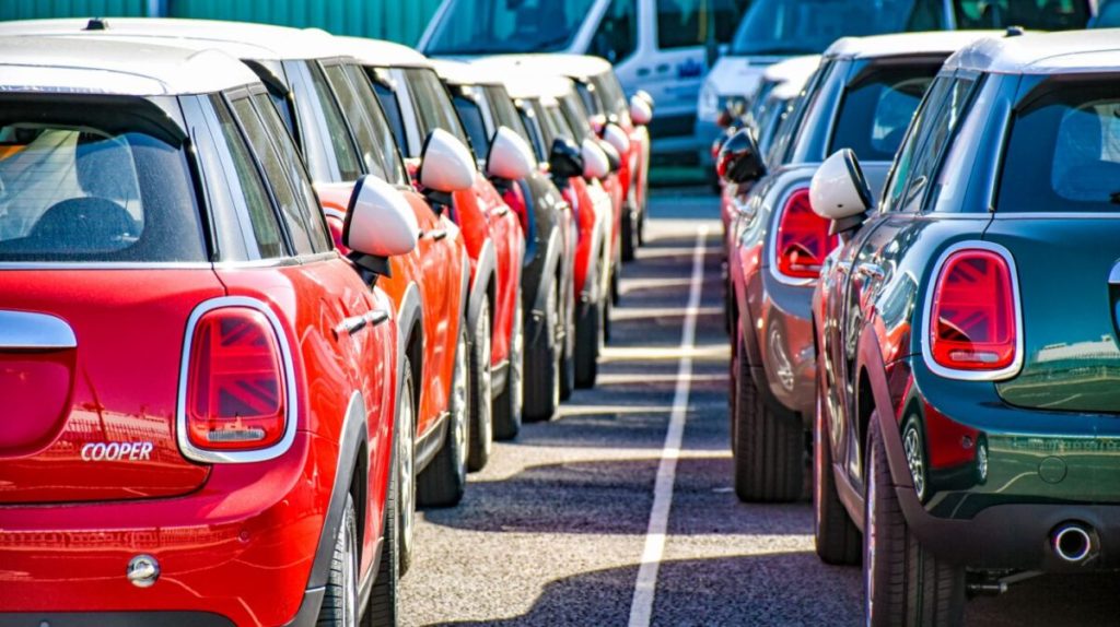 UK Vehicle Manufacturing Reports a Disheartening Decline in 2025