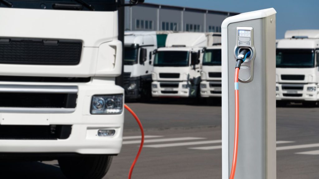 Croissance des véhicules utilitaires électriques au Royaume-Uni de 2023 à 2024