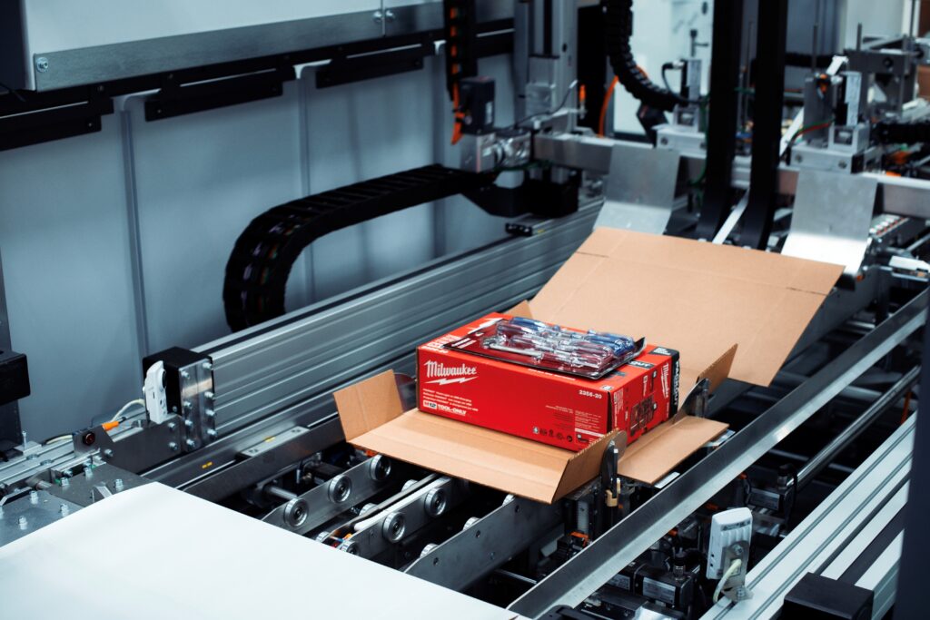 Transforming E-commerce Efficiency through Right-sizing Packaging