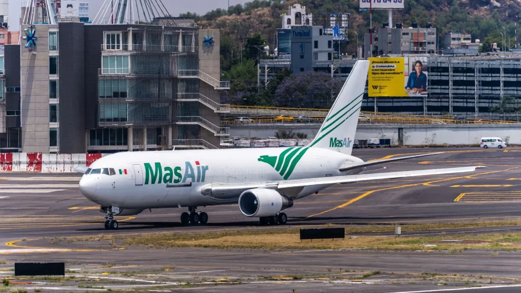 Les compagnies aériennes américaines de fret se prononcent en faveur de sanctions contre la réglementation mexicaine en matière d'aviation