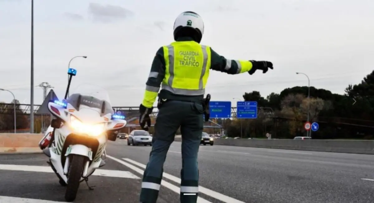 Řidič identifikován po nehodě s ujetím z místa činu na dálnici A-66