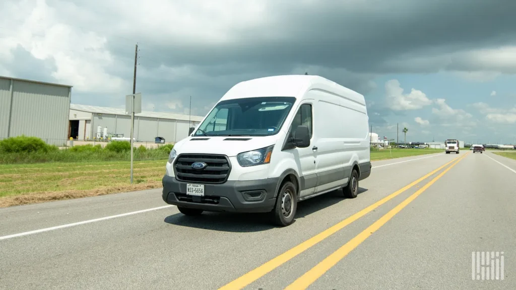 Leveraging Niche Marketing for Growth in the Logistics Sector