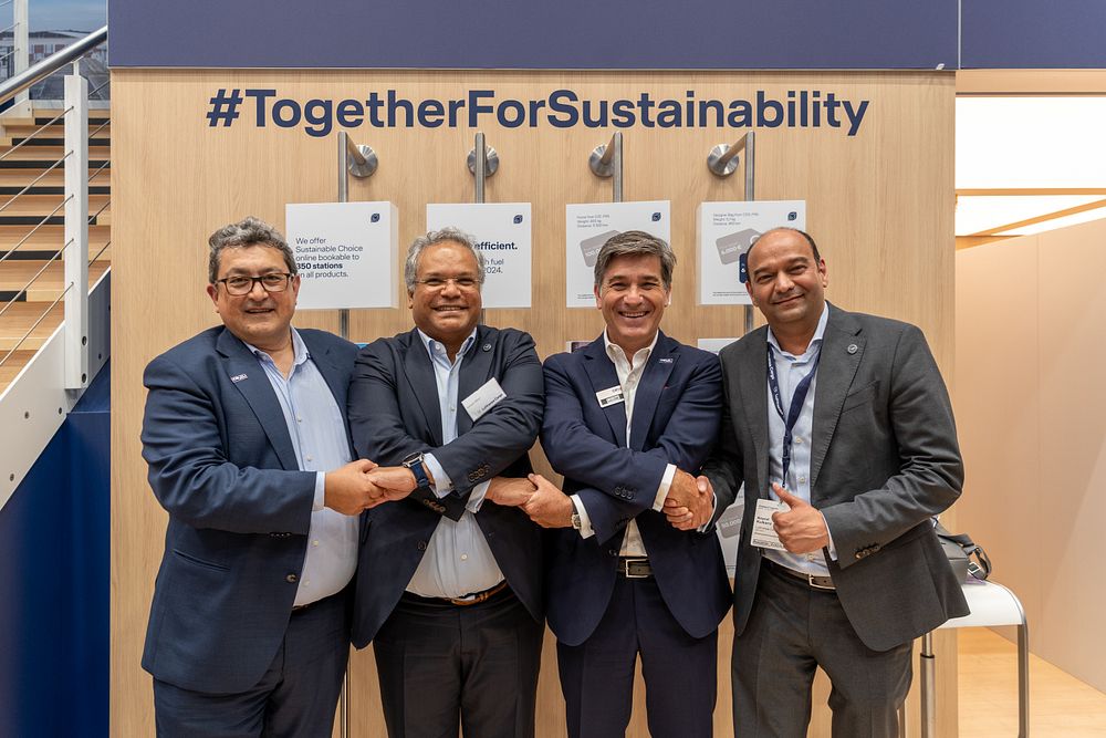 Lufthansa Cargo and CEVA Logistics Forge Sustainable Airfreight Alliance