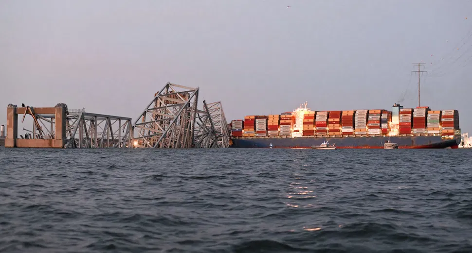 Coliziune între nave container declanșează acțiuni legale: O privire mai atentă asupra incidentului cu podul din Baltimore