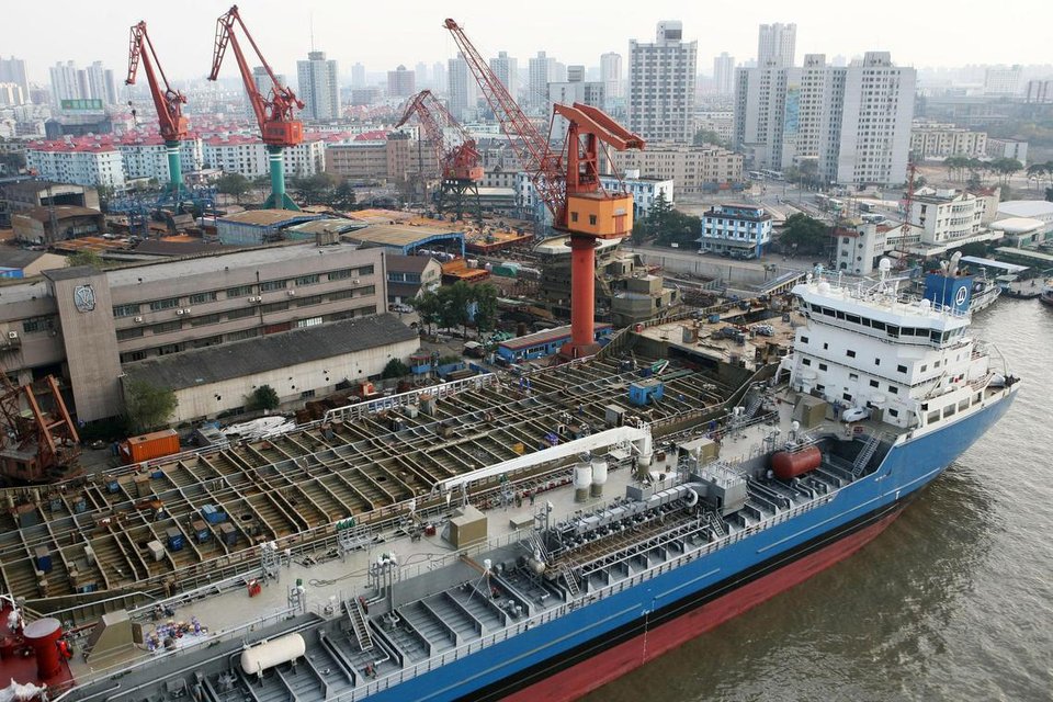 Yangzijiang Shipbuilding’s Shares Experience Significant Surge Amid Record Earnings