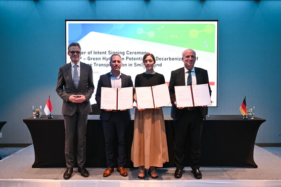Innovative Alliance Aim for Cleaner Maritime Transportation in Indonesia