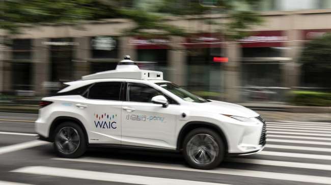Revolutionizing Urban Mobility: The Rise of Robotaxis