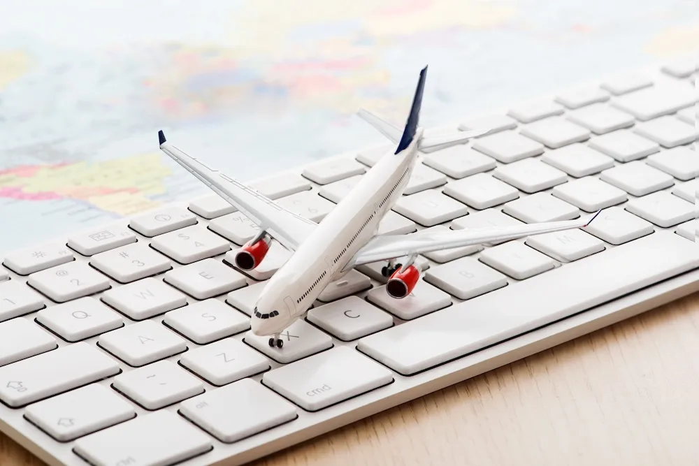 Innovative Collaboration to Enhance E-commerce Logistics Efficiency