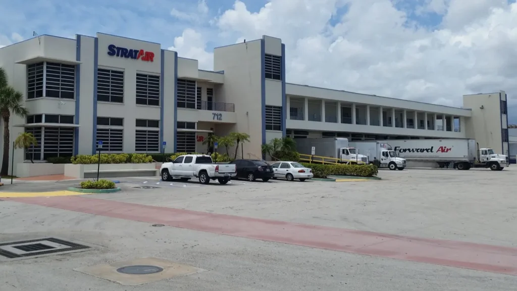 PrimeFlight Aviation Expands Cargo Handling Operations with StratAir Acquisition