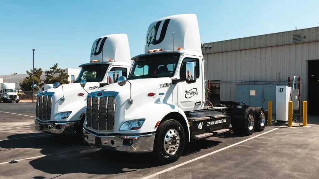 Universal Logistics Pivots to Specialized Freight Amidst Decreased Trucking Volumes