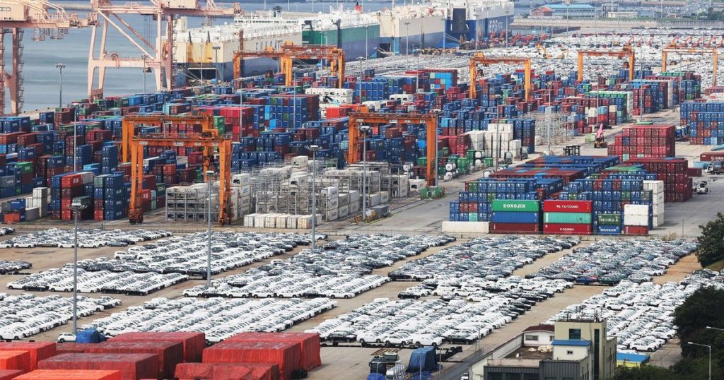 Shipping Cost Trends to US and Europe Shift Amid Ongoing Tariff Uncertainties