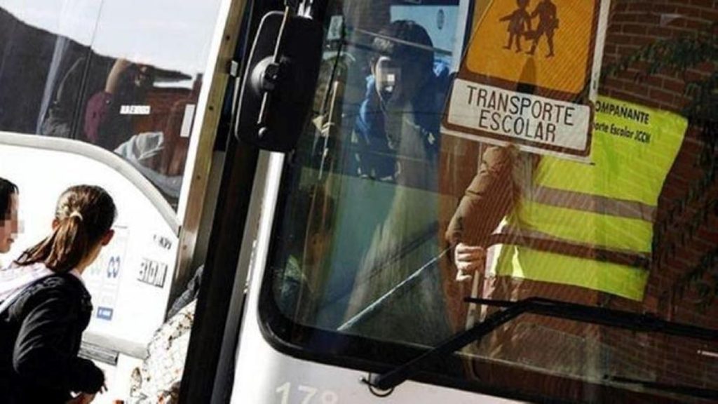 Extremadura Government Takes Action Against Transport Firms Leaving 242 School Routes Uncovered