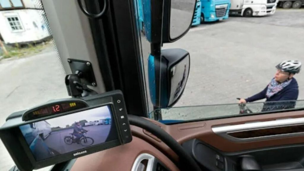 Vital Considerations for Spanish Transport Businesses on Installing Dashcam Systems