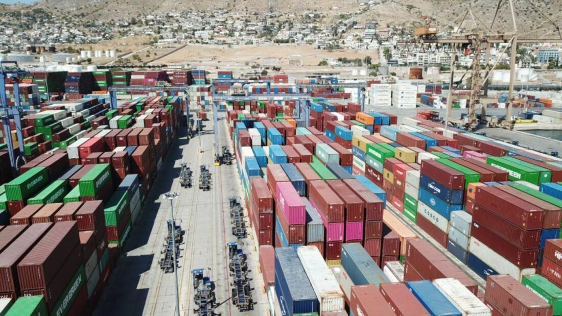 Massive Fraud Uncovered at Piraeus Port as Over 2,400 Containers Are Seized in Customs Crackdown