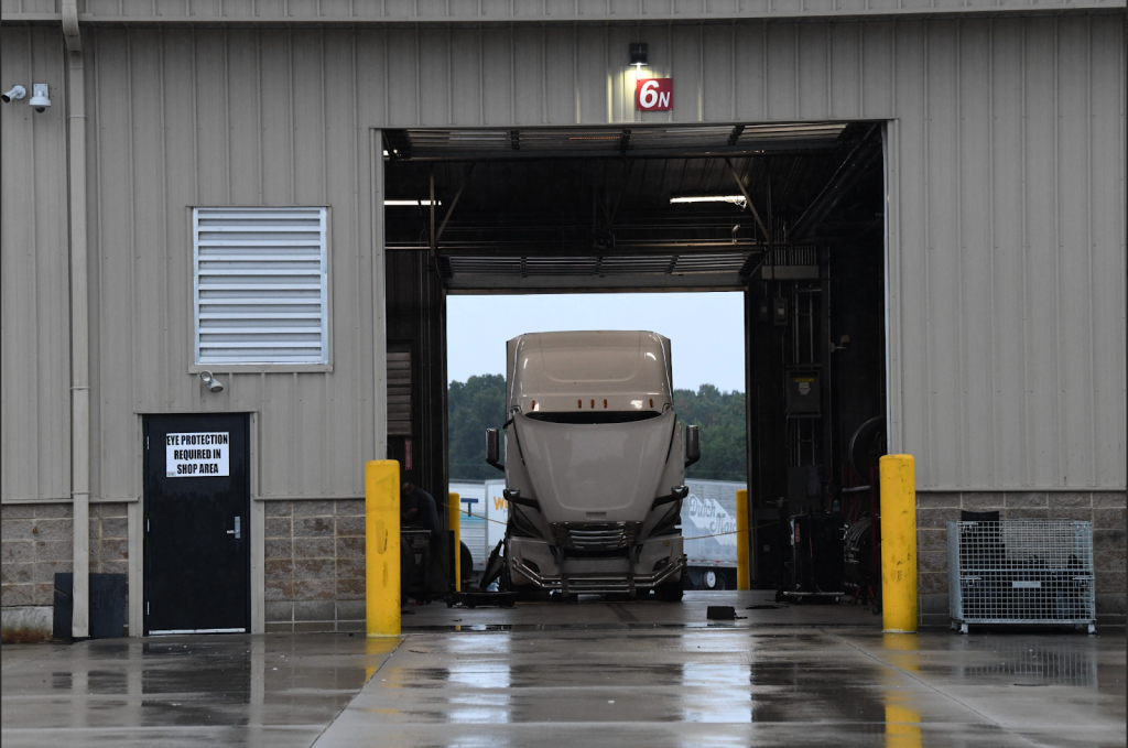 How Smart Driver Habits Can Prolong the Life of Your Truck’s DPF System and Optimize Logistics