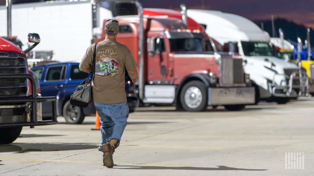 Trucking Authority Decisions in 2025: Leasing or Retaining Control for Business Success