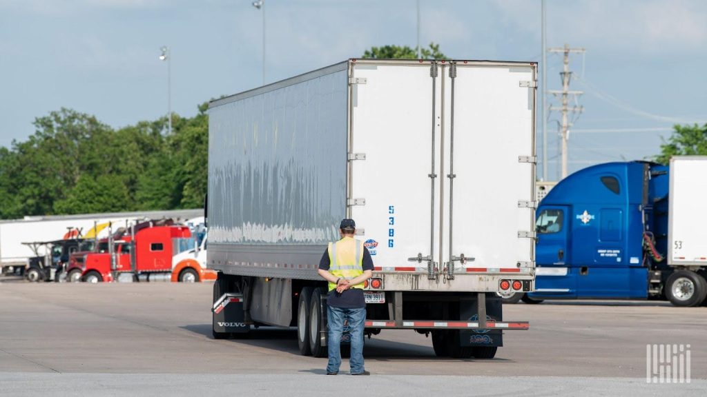 Essential Steps to Effectively Guide Drivers Through Rate Confirmations in Freight Logistics