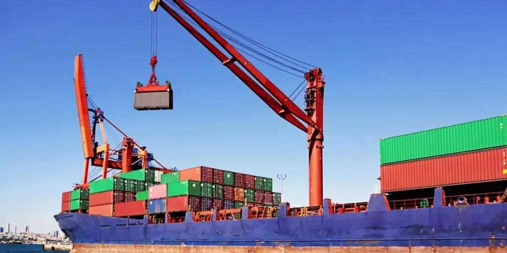 Struggles at Ghana’s Ports: Claims of Political Control and Cargo Auction Controversies Impacting Importers