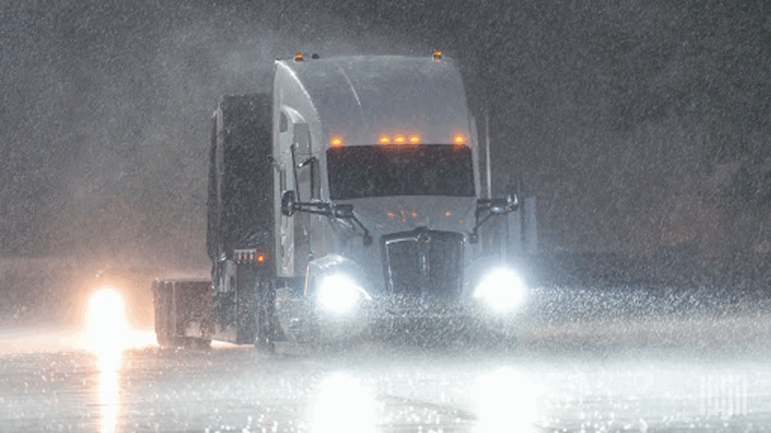 Key Indicators for Trucking Owners: Knowing When to Close Your Business and Plan Ahead