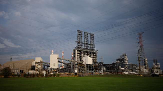 Midwest Gas Prices Spike Due to BP Whiting Refinery Shutdown Impacting Ohio, Wisconsin, and Michigan
