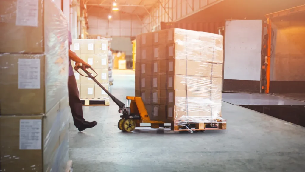 Revolutionizing Same-Day Delivery for Large and Bulky Goods with RoadieXD and Logistics Innovations