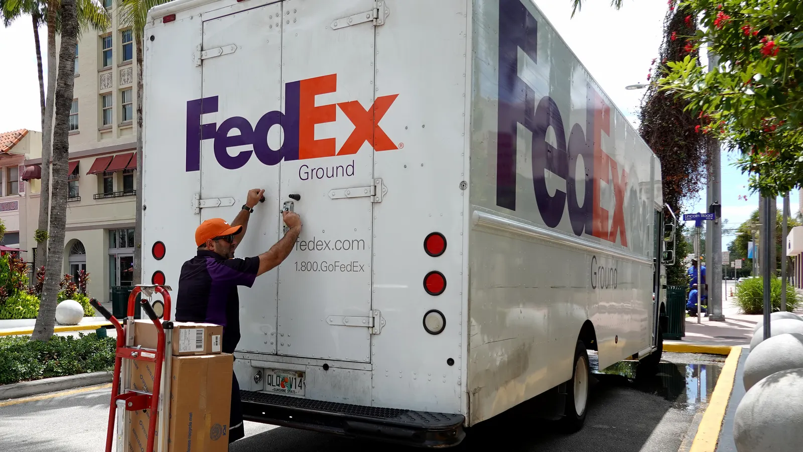 FedEx Announces 2026 Price Increase and Expanded Surcharges Across U.S. Shipping Services