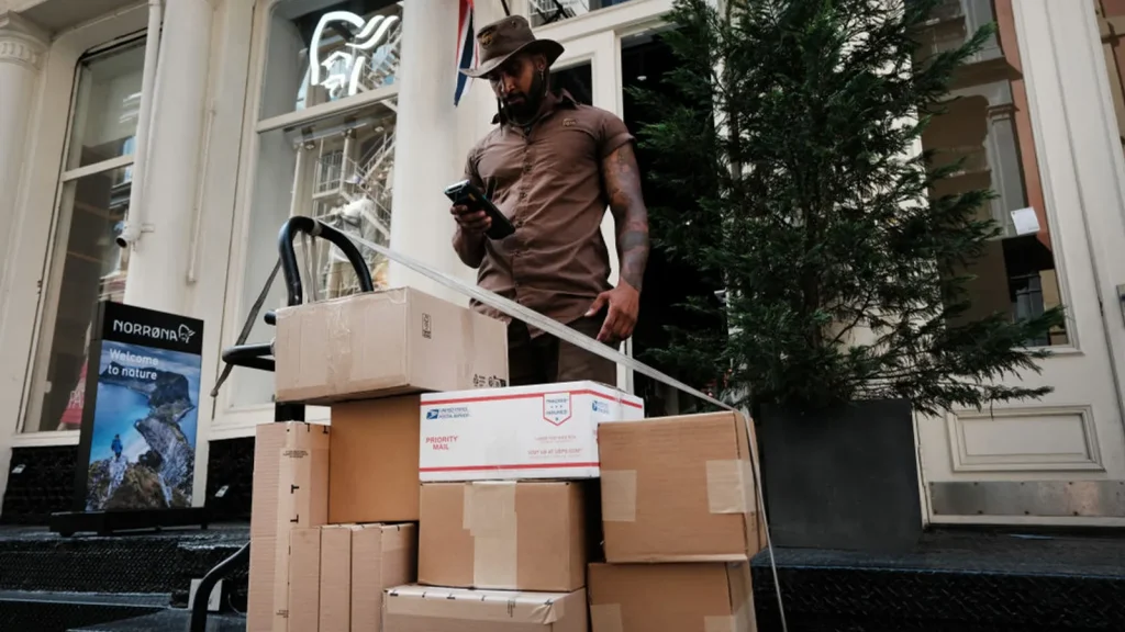 UPS Mail Innovations Announces Extended Peak Season Surcharges for October Through January