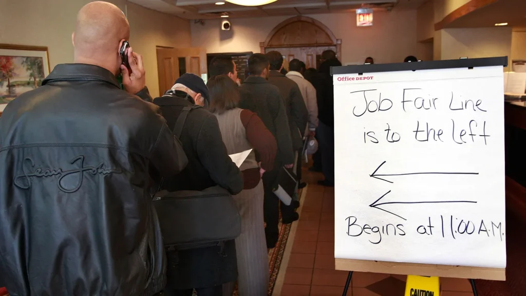 Consumer Sentiment Declines as Job Uncertainty and Inflation Concerns Rise in the U.S.
