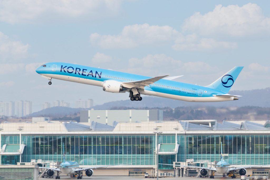 Korean Air Sets Course for Expansion with  Billion Boeing Plane and GE Engine Purchase