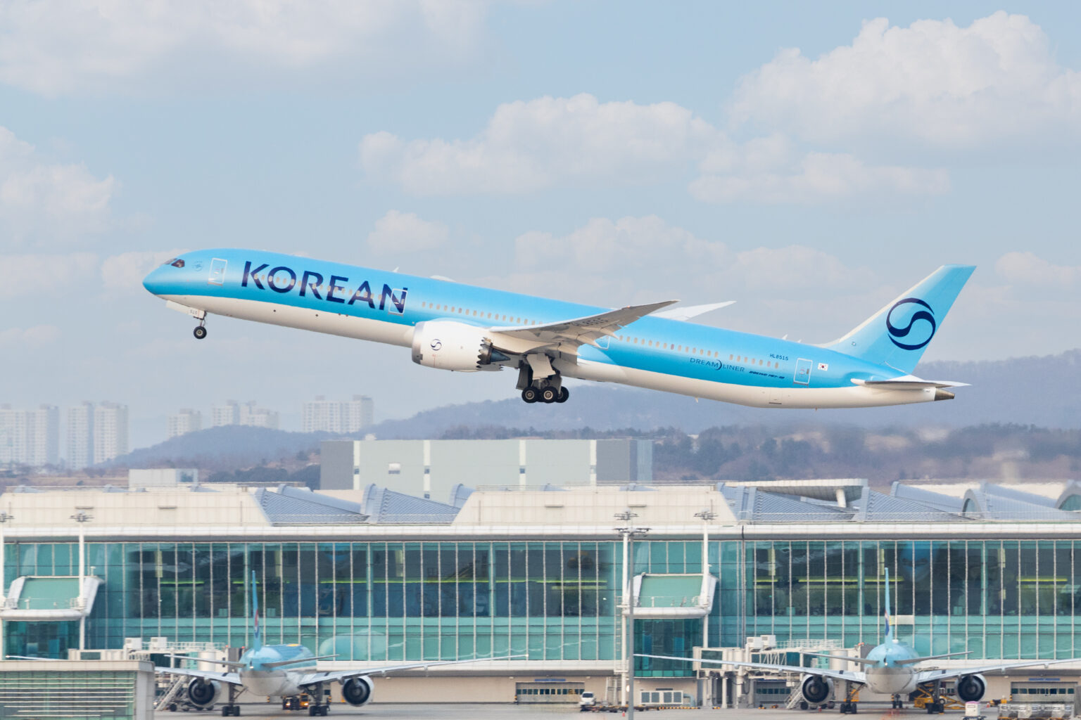 Korean Air Sets Course for Expansion with  Billion Boeing Plane and GE Engine Purchase