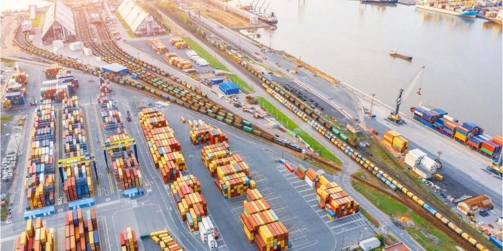 Exploring the Transformative Role of ERP in Shaping the Future of Distribution Logistics