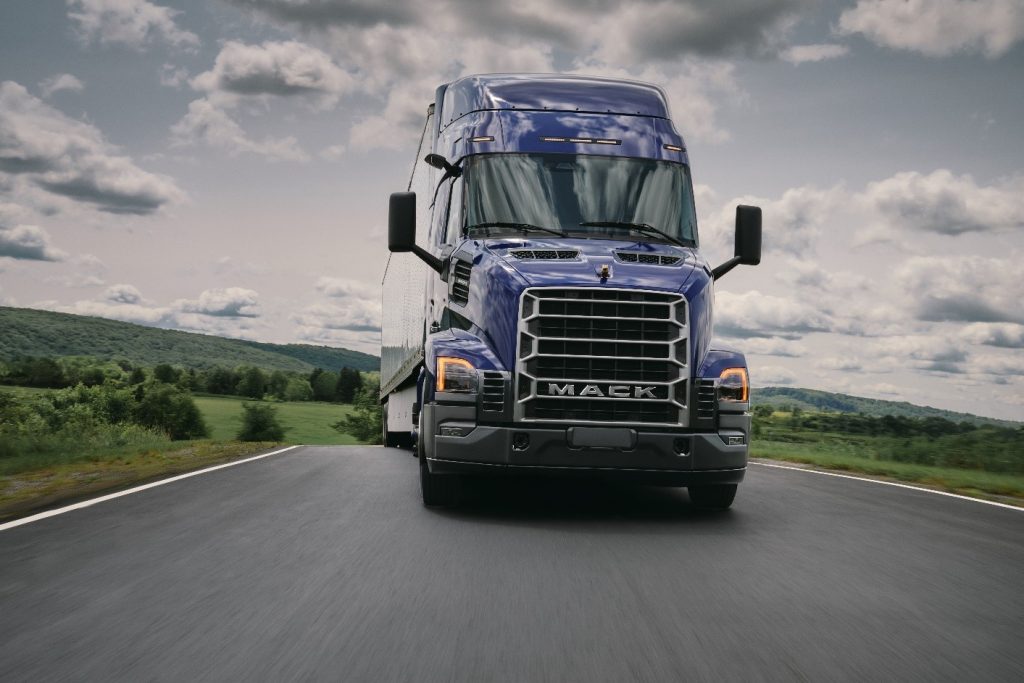 Mack Anthem Launches for Orders Offering Advanced Fuel Savings and Improved Maneuverability